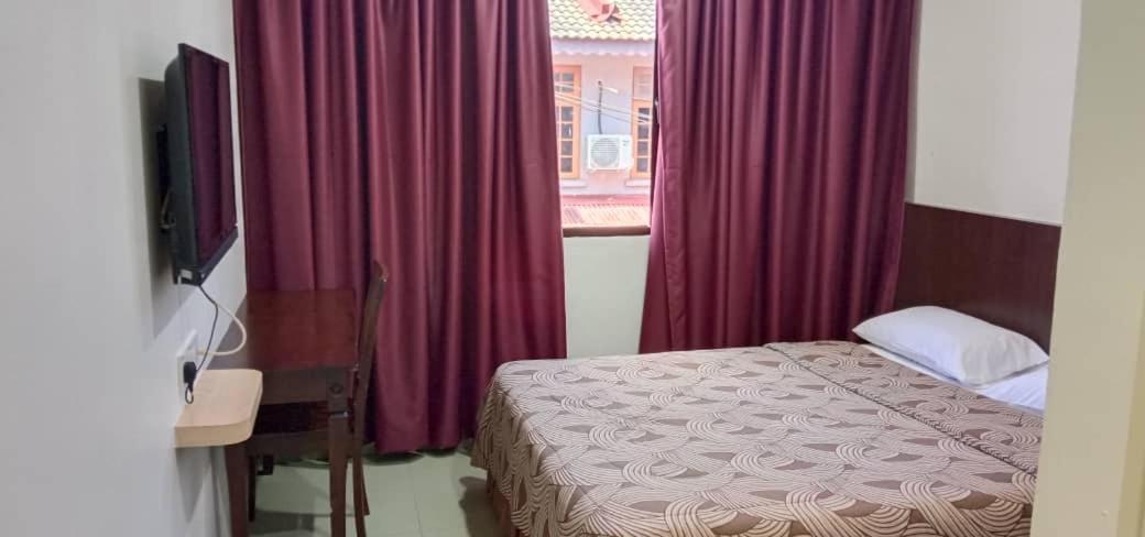 G Six Hotel Sitiawan Luaran gambar