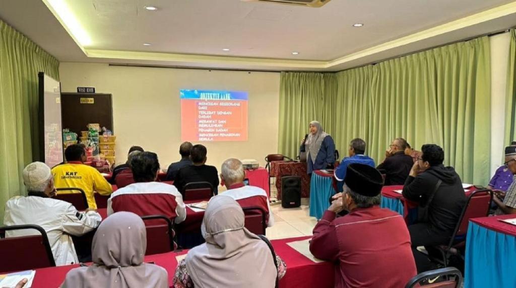 G Six Hotel Sitiawan Luaran gambar