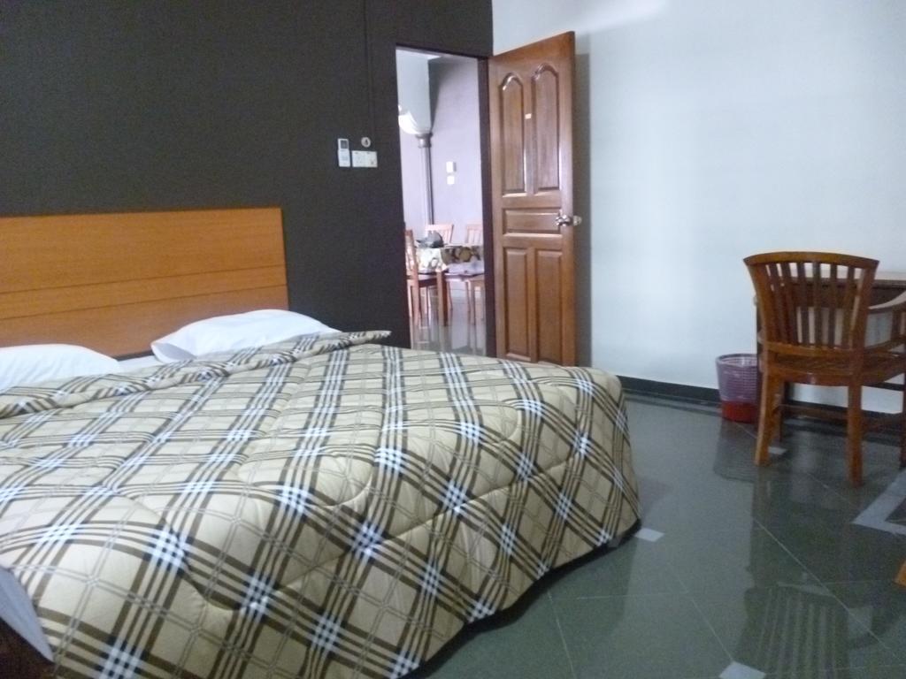 G Six Hotel Sitiawan Luaran gambar