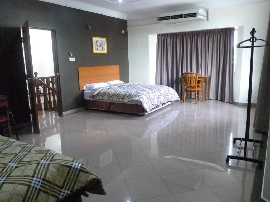 G Six Hotel Sitiawan Luaran gambar